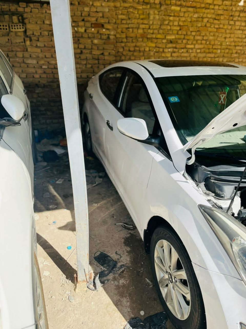 السلام عليكم انترا موديل 2015 خليجي كفاله عامه من الضربه والتبديل مكينه 1800 رقم بصره انكليزي بسمي مداور ثاني يوم السياره جاهزه من كلشي فول عدا البصمه مكاني ناصريه الشطره اخوان انه مكلف بنشر هذا الرقم وتصل *********** السعر 125 وبيه مجال
