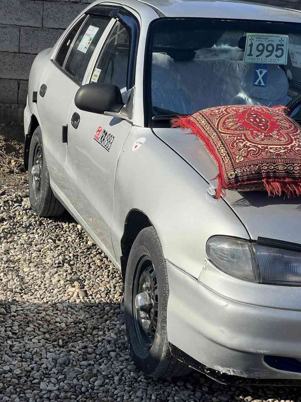 سياره هونداي للبيع موديل ٩٥ سياره جاهزه من كلشي بس محرك يبخر قليل سياره تحويل مباشر سنويه لل ٣٠  السعر 28 وبيها مجال /لاستفسار /***********
