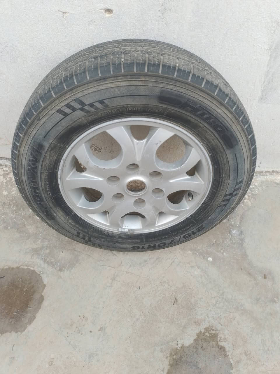 تاير استاركس للبيع ديالى شهربان ***********
