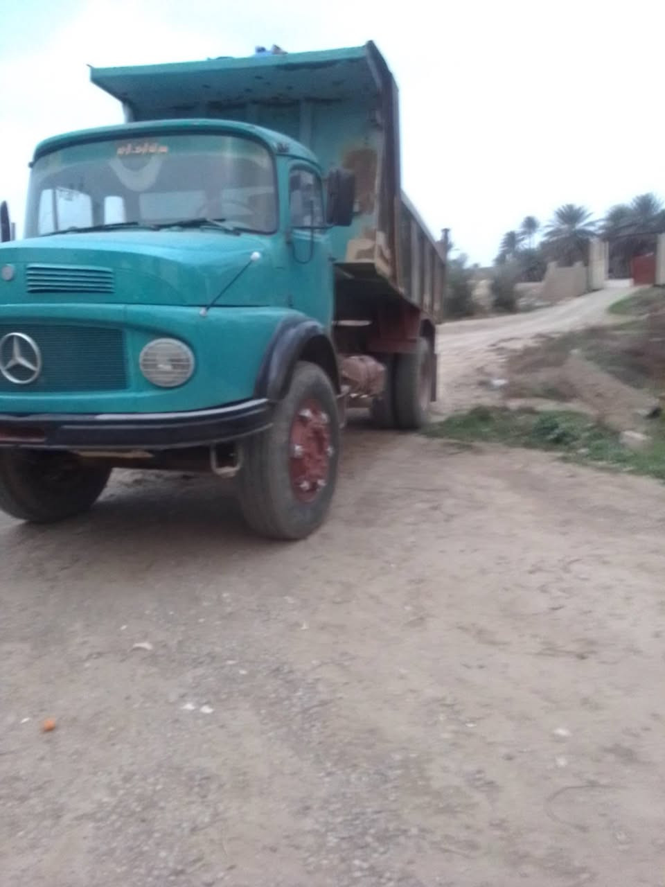 السلام عليكم ( قجمه لبيع موديل ٨٠ استلام شركه مكينه مجفته كير بلاد شاصي مكفول اكسل بلاد رقم بغداد بسمي صبغ بجم فقط باقي بلاد ) الاستفسار ع رقم ***********العنوان ديالى بعقوبه
