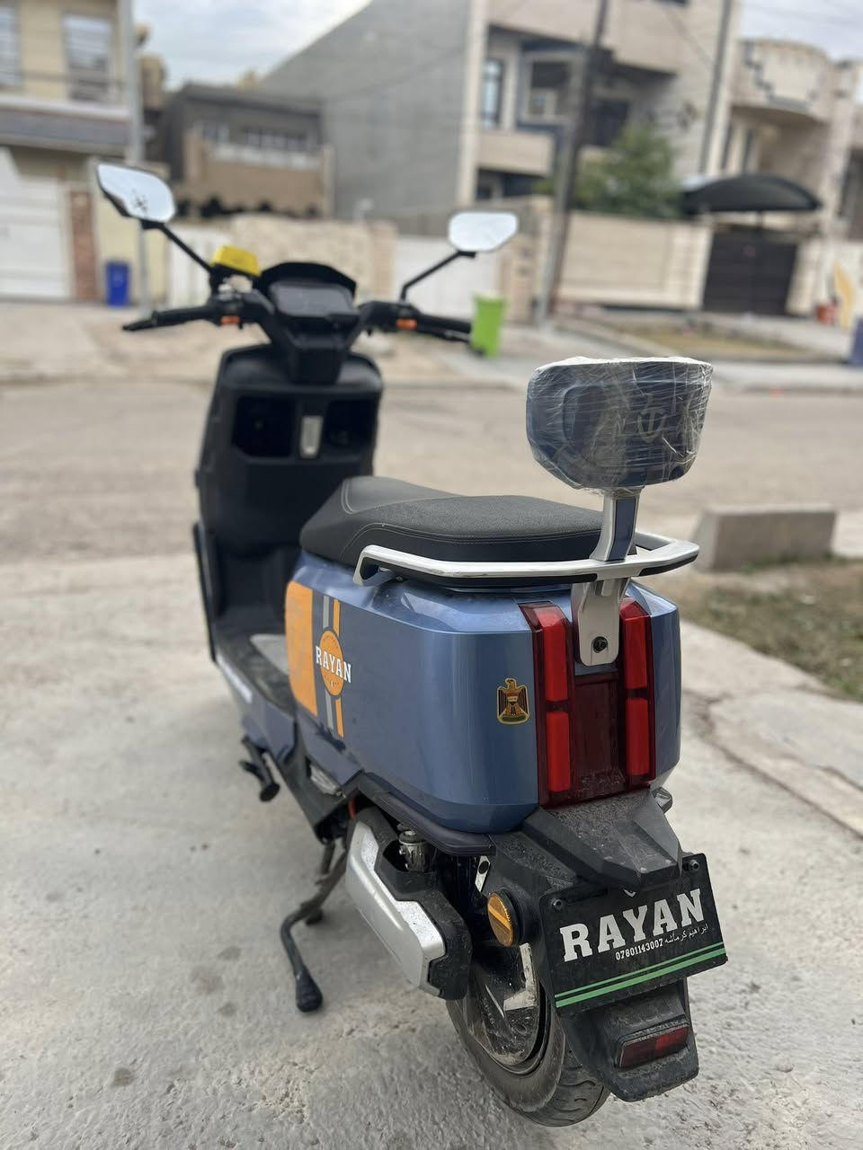 السلام عليكم 
للبيع دراجه ريان وحش كون دراجه بعدها زيرو طك جيس اي نقص ما بيها بطاريات 6 مصطرة 39 امبير التيلج ملف 2000 دراجه طلقه شلعه ومعدل قويه تمشيك بل شحنه وحدة 75 كيلو متر دراجه ماشيه 75 كيلو فقط لايتات اشاير عالي ناصي رماش كله شغال و عل فحص بصمه تجي بلوتث كلشي بيها دراجه مزوعه واصفات 
عنوان بغداد العامريه شراي ***********
