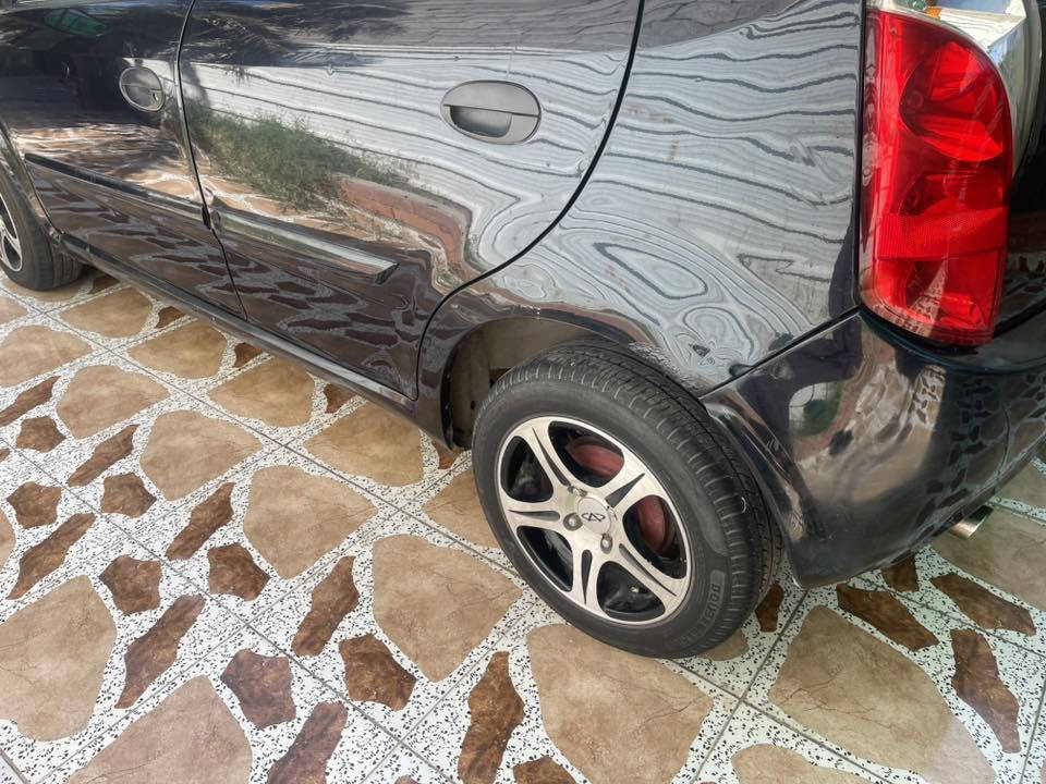 شيريA1موديل 2010 رقم انكليزي نظيفه جدا تبريد شغال الكاظميه السعر 29 الاتصال***********
