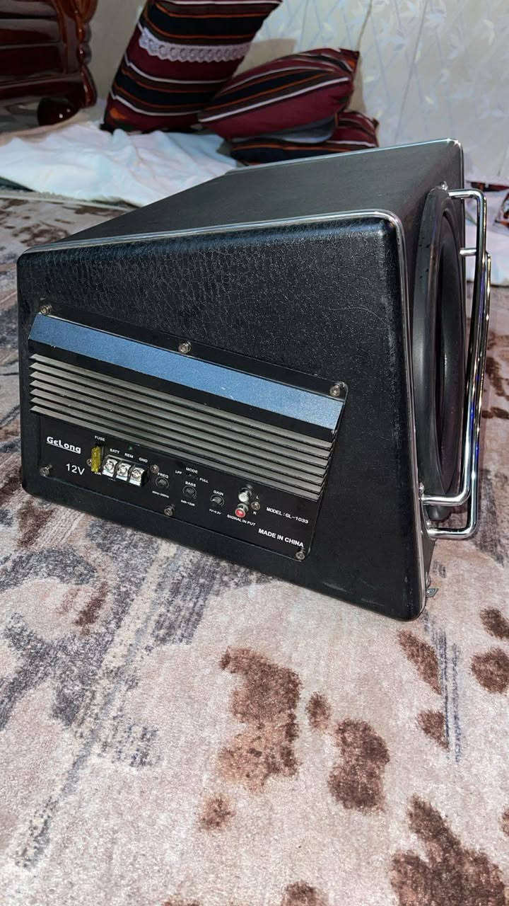 السلام عليكم دمام للبيع قفله ١٠٠ الف 
***********
