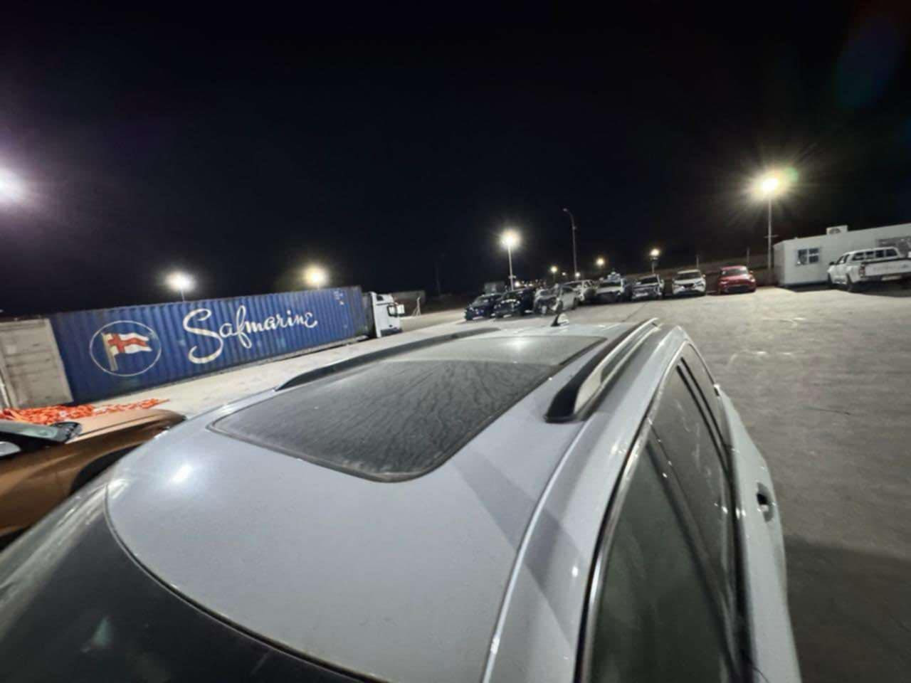 جيب كراند شيروكي هايبرد بلك ان 2024 للبيع
جيب كراند شيروكي بلگ ان هايبرد 4xe وارد امريكي
كلين تايتل مكفوله كفاله عامه وسونارها موجود بالصور رقم بغداد داخل بيجي فول مواصفات
فتحه بانورما 
كير ماوس 
كشنات اماميه تدفئه
ستيرن تدفئه
رادر مانع اصطدام تثبيت سرعه حساسات خلفيه وبقيه مواصفات الجيب معروفه السياره ماشيه 34 الف ميل
السياره سعرها ٣٦٣ وبيها مجال بسيط 
للاستفسار : ***********
