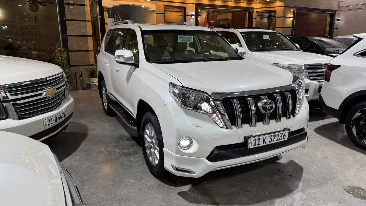 السلام عليكم 
برادو 2016 VX 
فول مواصفات 
ستيرن كهرباء 
كامرات 
كراسي كهرباء 
شاشات خلفية 
كراسي جلد 
عداد شاشة 
مري شفط 
6 سلندر 
فتحة سقف 
بصمة 
جديدة كلش السيارة 

السعر : 36 الف وبيها مجال 

‭0771 699 9917‬
