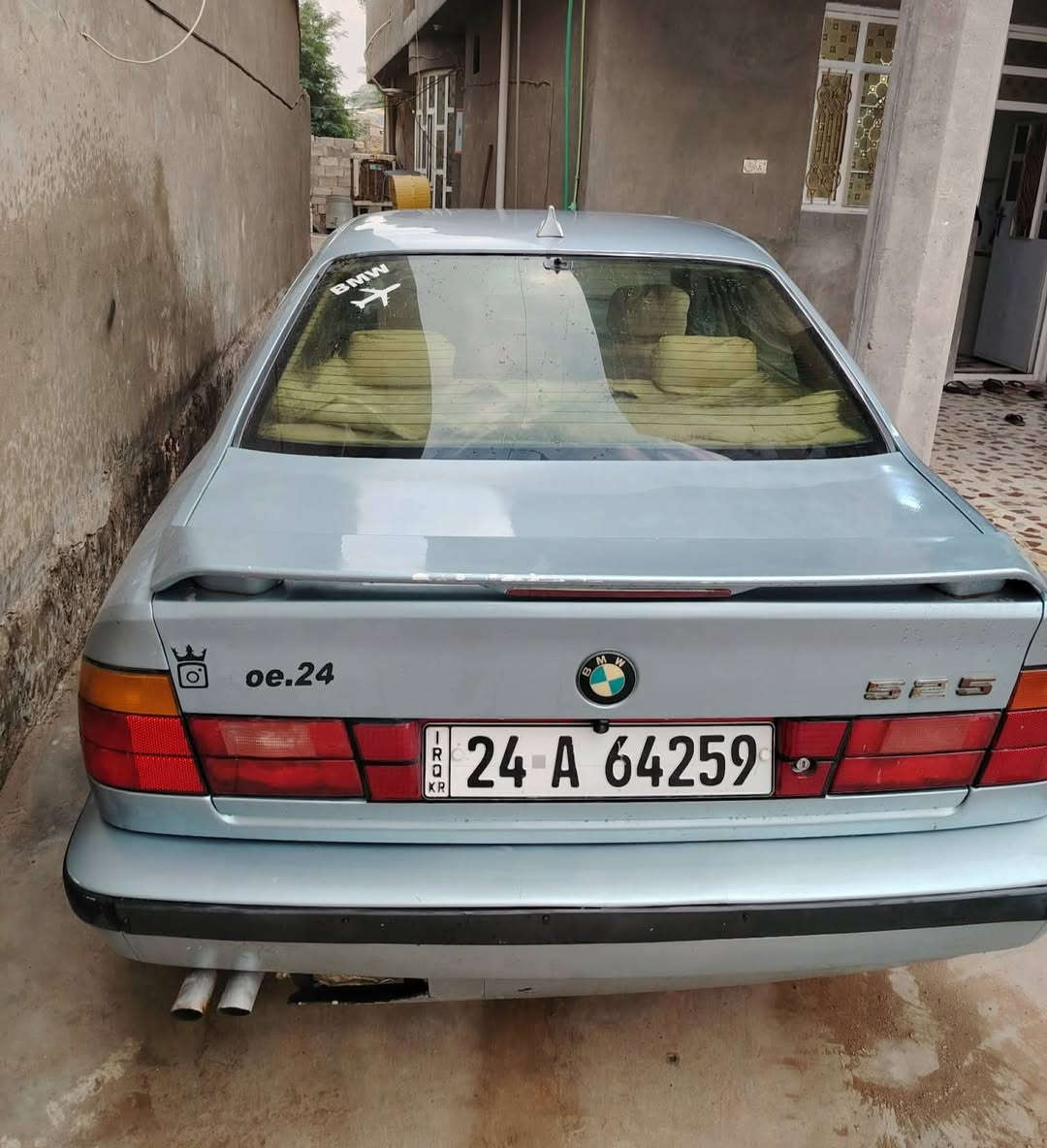 بي ام BMW 525
مكفوله من الحادث ومابيها اي ضرر 
رقم دهوك شرط التحويل
ســعــر ✅ ::  الــرد تلقائي 
بلادي مسكر عدل
كير ومحرك مكفول
صبغ حزام فقط للجمالية
تبريد خير من الله ٣ سرع
فتحت سقف سنويه لل 28 وباسمي
مكان السيارة: بغداد
رقم صـــاحب السيارة: *********** واتساب

عندك سيارة للبيع اعرضها على الصفحة
