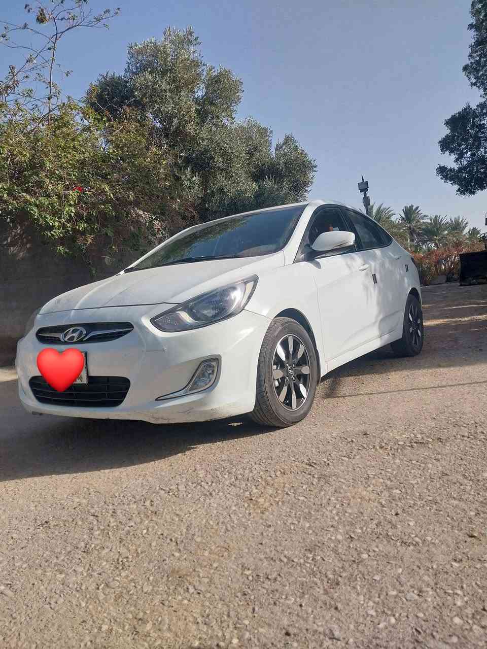 السلام عليكم اكسنت موديل 2014 رقم واسط دولي بسمي سنويه ل 28 محرك 1600 تخم ويل كب تخم تاير تبريد تتفئه 
ماشيه 185 حقيقي.  وارد خليجي مكفوله كفاله عامه       سياره مال بيت مامتعوبه العنوان واسط قضاء الزبيديه ***********// ***********
