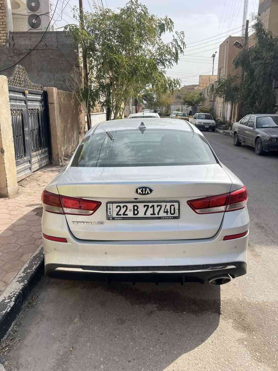 كيا اوبتما 2019 وارد امريكي
رقم اربيل دولي باسمي 
مواصفات السيارة
رادار امامي خلفي وجوانب 
كشافات LED 
ويل كروم 
اشارة بالمري 
تحديد مسار 
مانع ازلاق 
السيارة حلوة وجديد احلى من الصور بعد 
كير ومكينة وحدادية وتبريد شرط الفحص 
بأمريكا كلين بدون حادث فقط دعامية صور الحادث مرفوقة مع رقم الشاصي 
وبالعراق صار بيها صبغ جاملغ وبنيد بدون دواخل 
السعر 137$ ورقة 
مكاني كربلاء المقدسة 
رقمي للاتصال *********** 
واتس اب ***********
