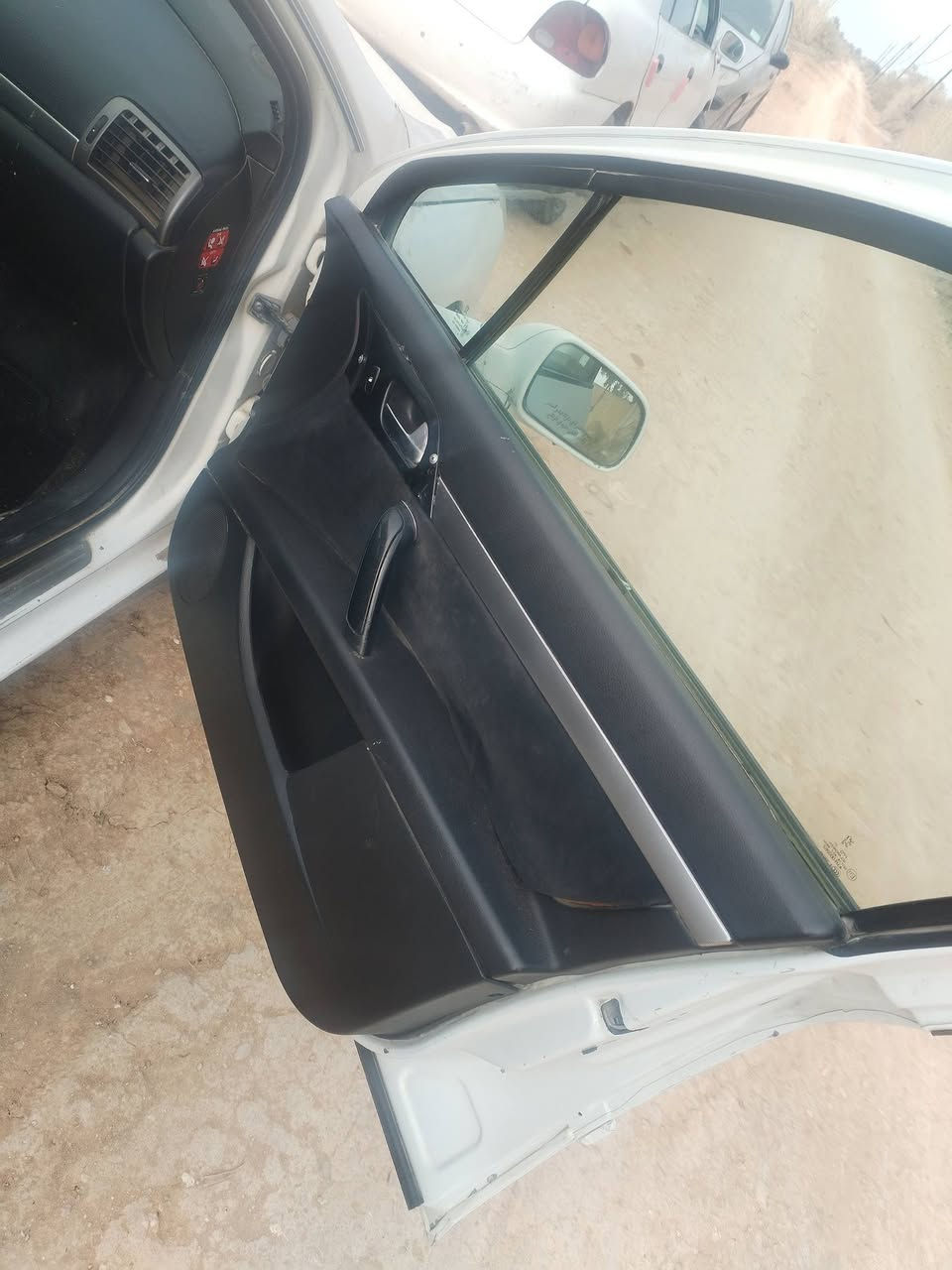 بيجو فرنسي ٤٠٧ مديل ٢٠٠٩ محوره محرك كامري ابو الجف ٢٢٠٠ 
سلام عليكم سياره بيجو فرنسي ٤٠٧ مديل ٢٠٠٩ محوره محرك كامري ابو الجف ٢٢٠٠ سياره جاهزه من كلشي يرادلهه شويه ترتيب خفايف مكانهه كربلاء سياره راعيهه موجود سنويه سقطت قبل اقل من شهر رقم بغداد دواخل نضيفه شاشه لمس كهربائيات يرادلهن شويه نفض سعرهه ٢٦ قفل
***********
