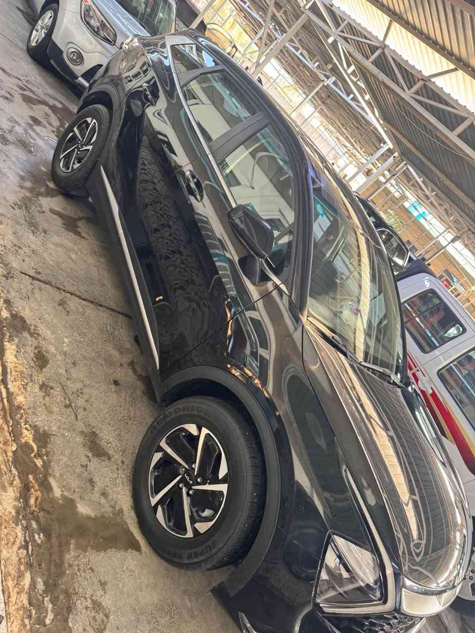 السلام عليكم..كياسبورتج 2023 هايبرد سياره جديده جدا بدون دواخل بدون صبغ بدون بارد ماشيه 28 وضع الشركه ممفتوح بيها برغي رقم بغداد الدولي هزه وسنويه وارقام جدد نص فول سعرها 193 مجال بسيط بيع او مراوس مكانها بغداد الدوره صور الحادث بالمنشور*********** بغداد, العراق
