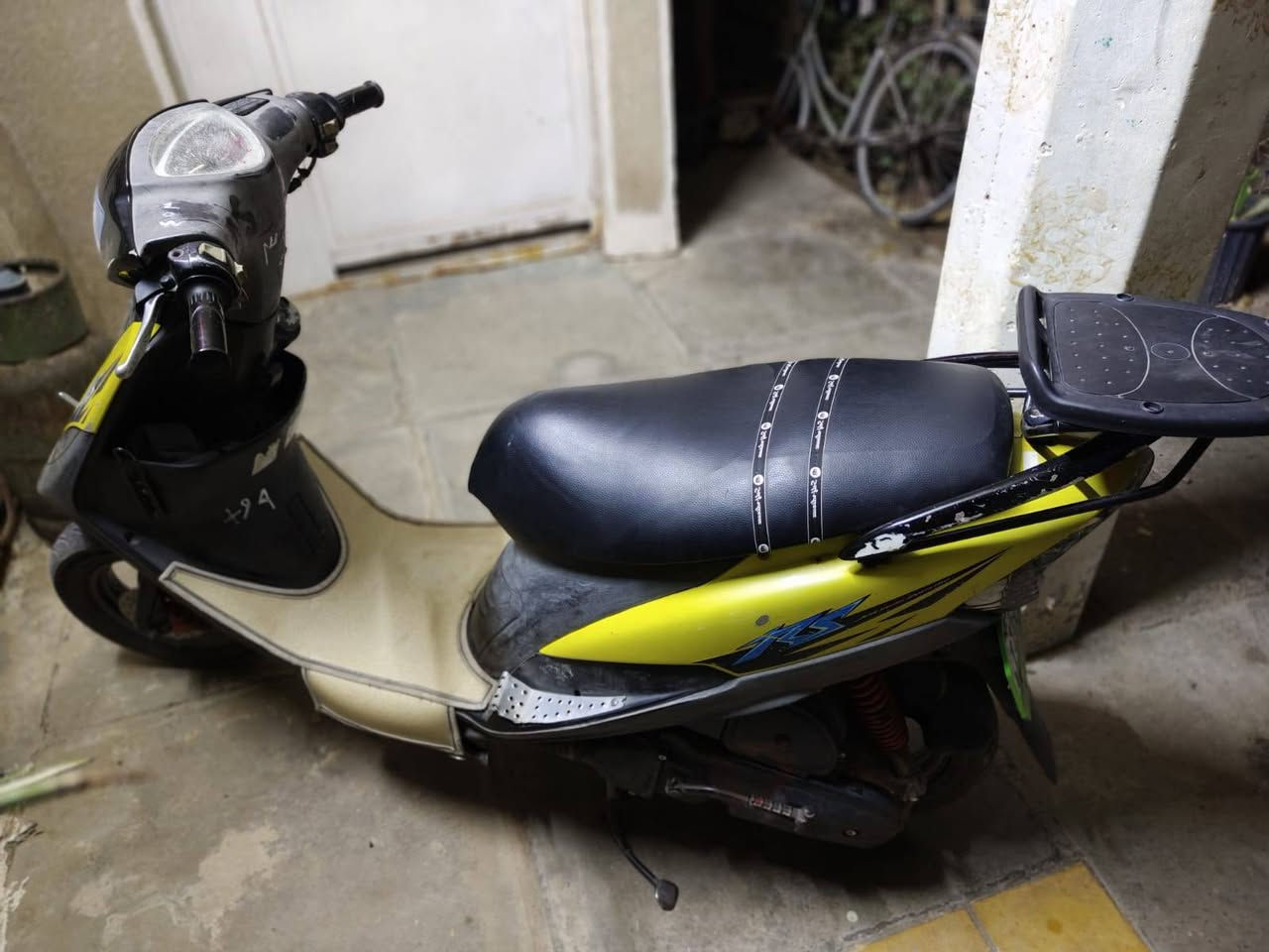 السلام عليكم من رخصه ادمن الكروب دراجة ماكس عدله 120  رمبه  الدراجه فول نضافه كهربائيات كامله مكينه مكفوله تشغيلتها نكره سلف  للتواصل واتس  اول اتصال ***********
