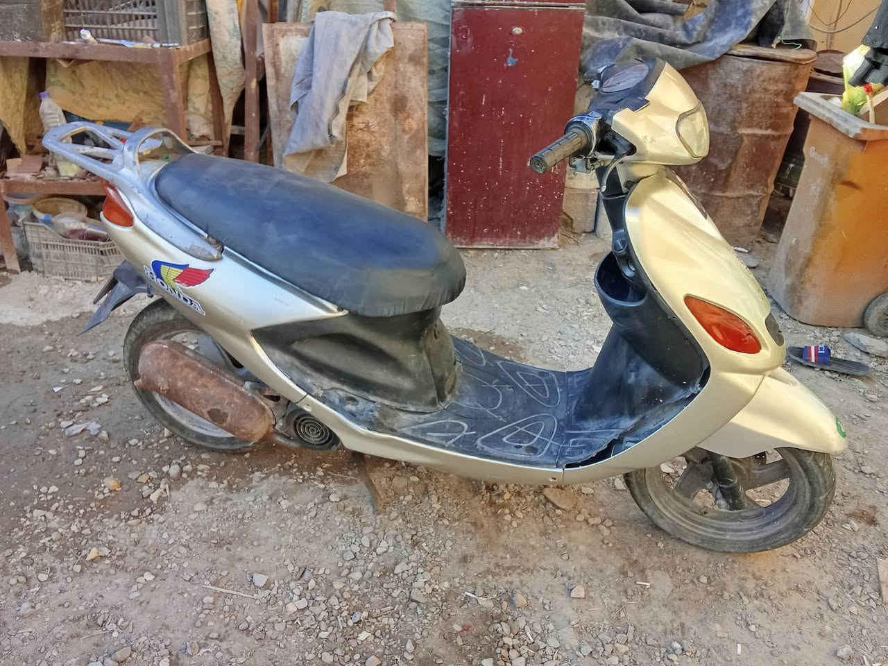 دراجه اكزز لبيع نضيفه مبدل بس بوشه و بستم رقم *********** واتساب فقط
