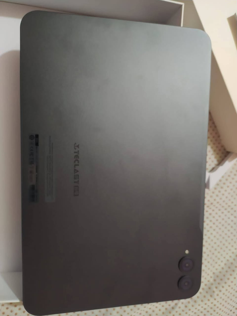 ايباد حجم كبير شاشه طول 31 عرض 20 سم
جميع ملحقاته كيبورد ماوس قلم شاحنه تايبسي وكفر 
لمس خفيف وسلس
شغال مابي شي
اسمهT65
ذاكره 128
السعر 160 وبي مجال 
بغداد حي العامل 
***********
