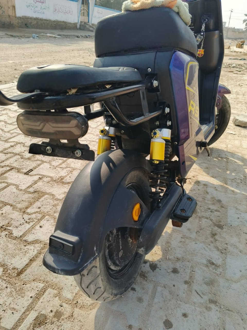 سلام عليكم دراجه شحن نوع R9 2025
بطارياته 5 موديل 2026 بحاله ممتازه 32 امبير
كامل ملحقات
تجي معاه سويجين وبصمتين وكارت
مكاني بصره  تنومه شارع 34 سعر 400وبي مجال ***********
