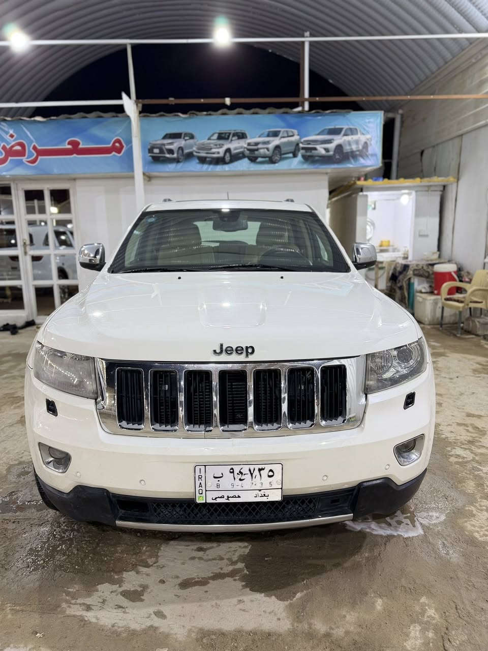 السلام عليكم للبيع جيب 2012 خليجي بيهة جاملغ امامي ايمن مبدل بلادي بدون صبغ بدون دواخل الباقي مكفول من الصبغ والتبديل فول الفول بدون جكات جاهزة كير مكينة حدادية ادامة كاملة بدون اي نقص رقم بغداد بأسمي السيارة جديدة وجاهزة محرك 5700 السعر 175 مكانها النجف ***********
