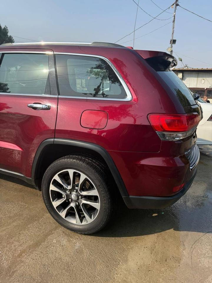 🚗 للبيع: جيب شيروكي لمتدد 2018
📍 مكان السيارة: بغداد
📞 للتواصل: ***********
💰 السعر: 275 ورقة – قابل للتفاوض
📊 المسافة المقطوعة: 128000 كيلومتر
🛠️ المحرك: 6 سلندر – 3600cc

• فول مواصفات فئة Limited 

⚠️ أضرار السيارة:
• وارد خليجي ✅ 
• مكفولة عام بدون أضرار ✅

📌 تفاصيل إضافية:
• رقم السيارة بغداد مشروع وطني
• باسم المالك تحويل مباشر
• السنوية نافذة حتى 2028
• لون السيارة: ماروني

📞 للتواصل: ***********

💰 السعر: 275 ورقة – قابل للتفاوض
