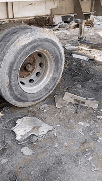 تايرات ويلات فقط بدون دناكير حجم ٢٢البيع شلع ١٦ ويل وتاير مكاني جرف النداف حسين ***********
