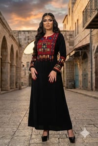 كلابية تطريز فلسطيني • مقاسات ٣٨-٥٤ • جملة ومفرق