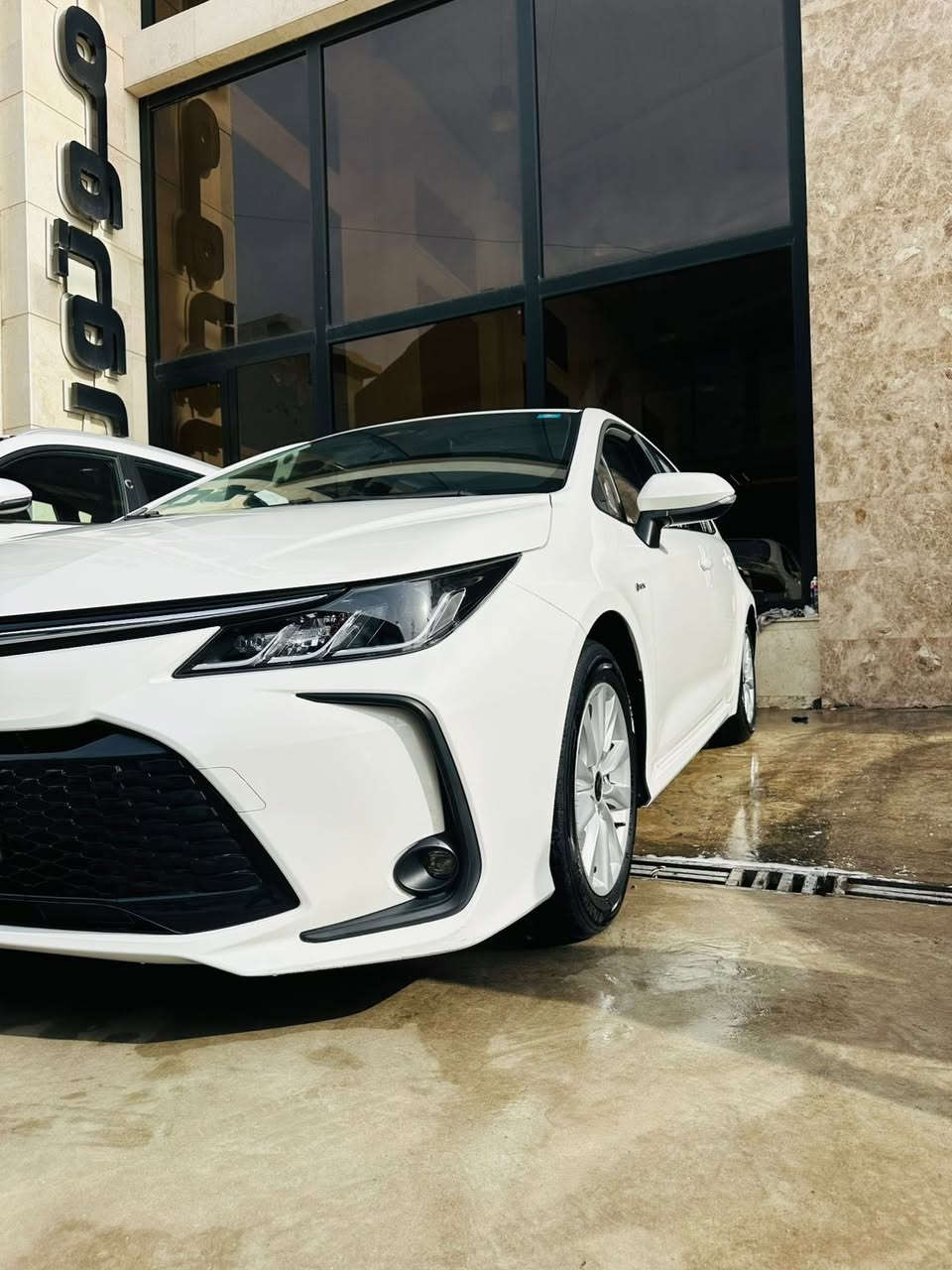 كورلا هايبرد موديل2025 ماشيه  4  الاف فقط مكفوله كفاله عامة كشن جلد اسود فول مواصفات باسمي سنويه شخصيا من الزيرو السعر 156 $ بيها مجال بسيط مكاني الرصافه رقم ***********
