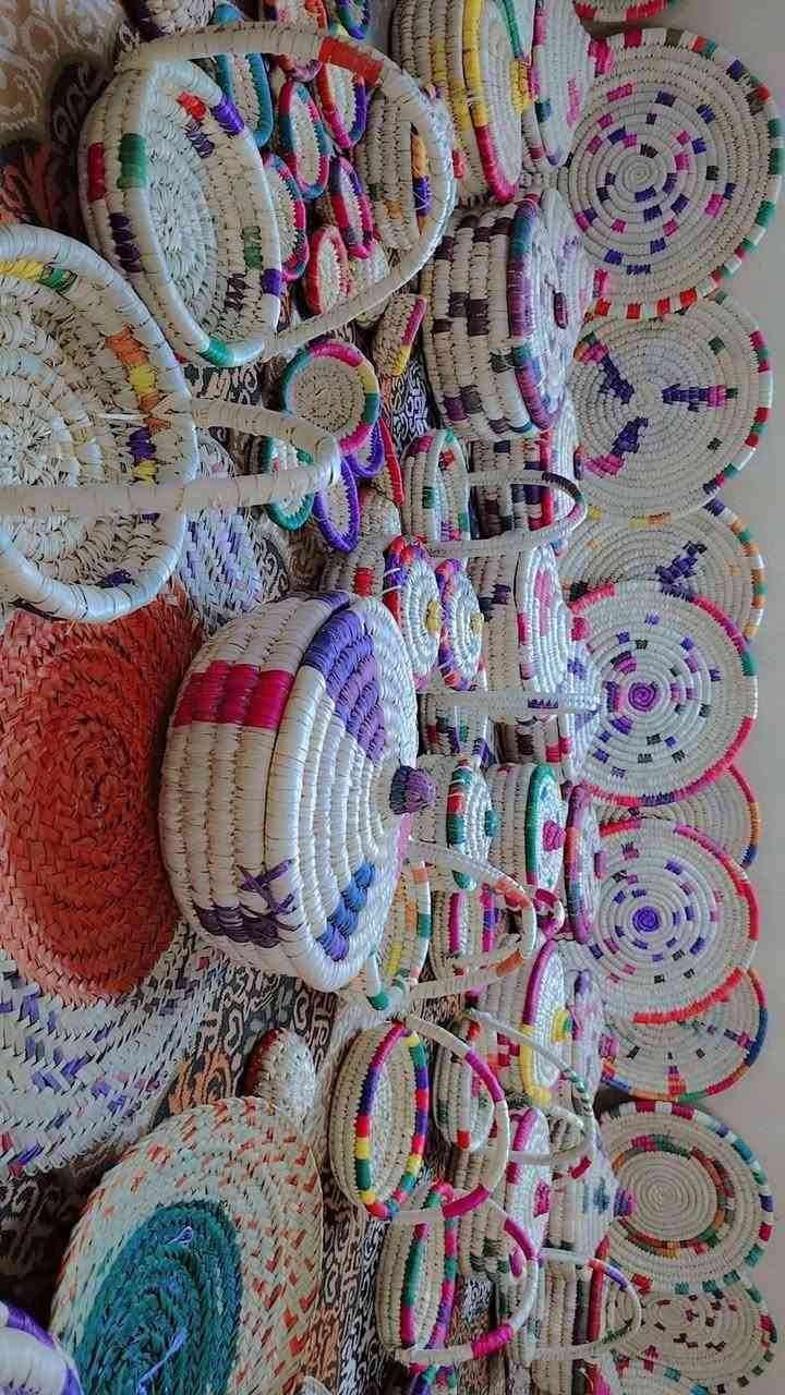 توفر جدر خوص لخبز وصمون يحافظ علي لا يبس ولا يعفن جكد مايظل حبايب جايكم رمظان وتخبل لبظاعه كشخه وبيهه كل لبركه داخل جدر متوفر كل لحجام ويتوفر طبك وسله وسفره توصيل موجود بغداد ومحافظات الاحجز تفظلوو. بنات ماكدر جاوبكم عل تعليقات لن محظوره من تعليقات كلمن وسعره ولحجام مختلفه توصيل موجود بغداد ومحافظات بظاعه تخبل وبلاش ومحد عنده هاي مديلات بس عدنه وبس خوص درجه اولى  الاحجز تفظلوو خاص. ***********
