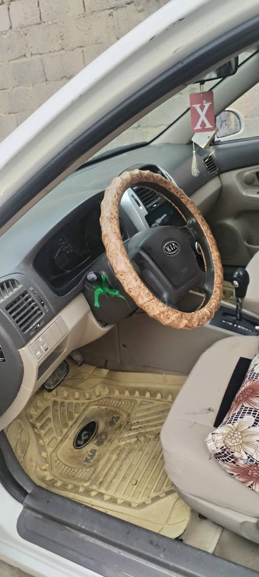 كيا سبكترا مديل ٩ مكينه ٢٠٠٠المرغوب بطانه جلد  دوشمه حداديه تخم تاير تبريد تدفئه شاشه كامره ما ناقصه اي شي بيها ٣ قطع بدون دواخل ربع الجملغات مكاني كربلاء ما متواجد علفيس
***********
