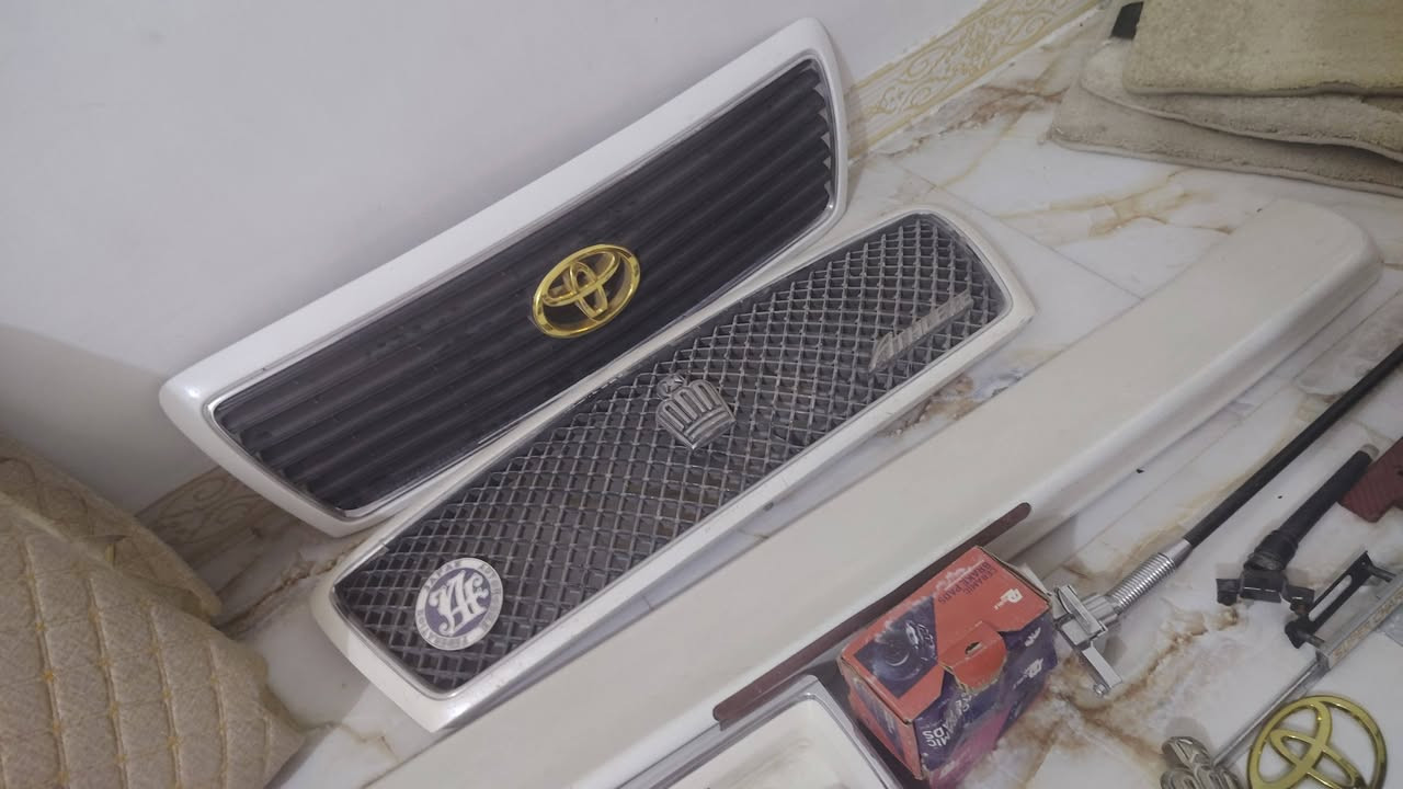 شبابيك ملكه عدد 2 شباك شاهينه عدد 1 لايتات ملكه ابو عيون بك لايت شاهينه عادي
تخم ويل شاهينه 16 نضافه 90 بل 100 تايرات هم 90 بل 100
مكاني نجف كلشي بسعره ***********
