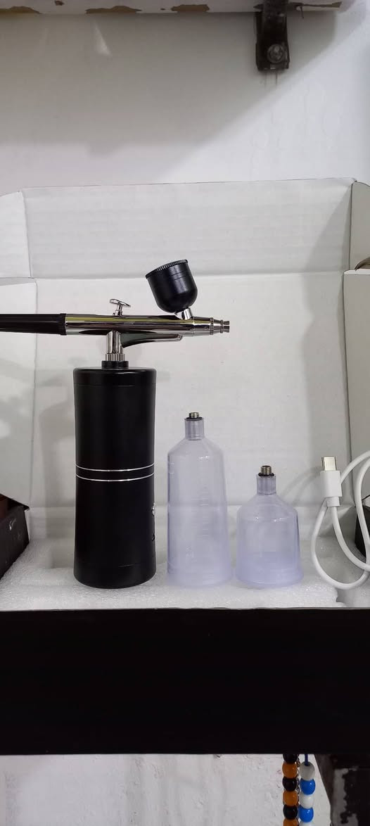 سلام عليكم اخوتي للبيع طلعلي بالامزون 
يمكن مسدس تكحيل سيارات
 اعلى سعر ابيع 
***********
