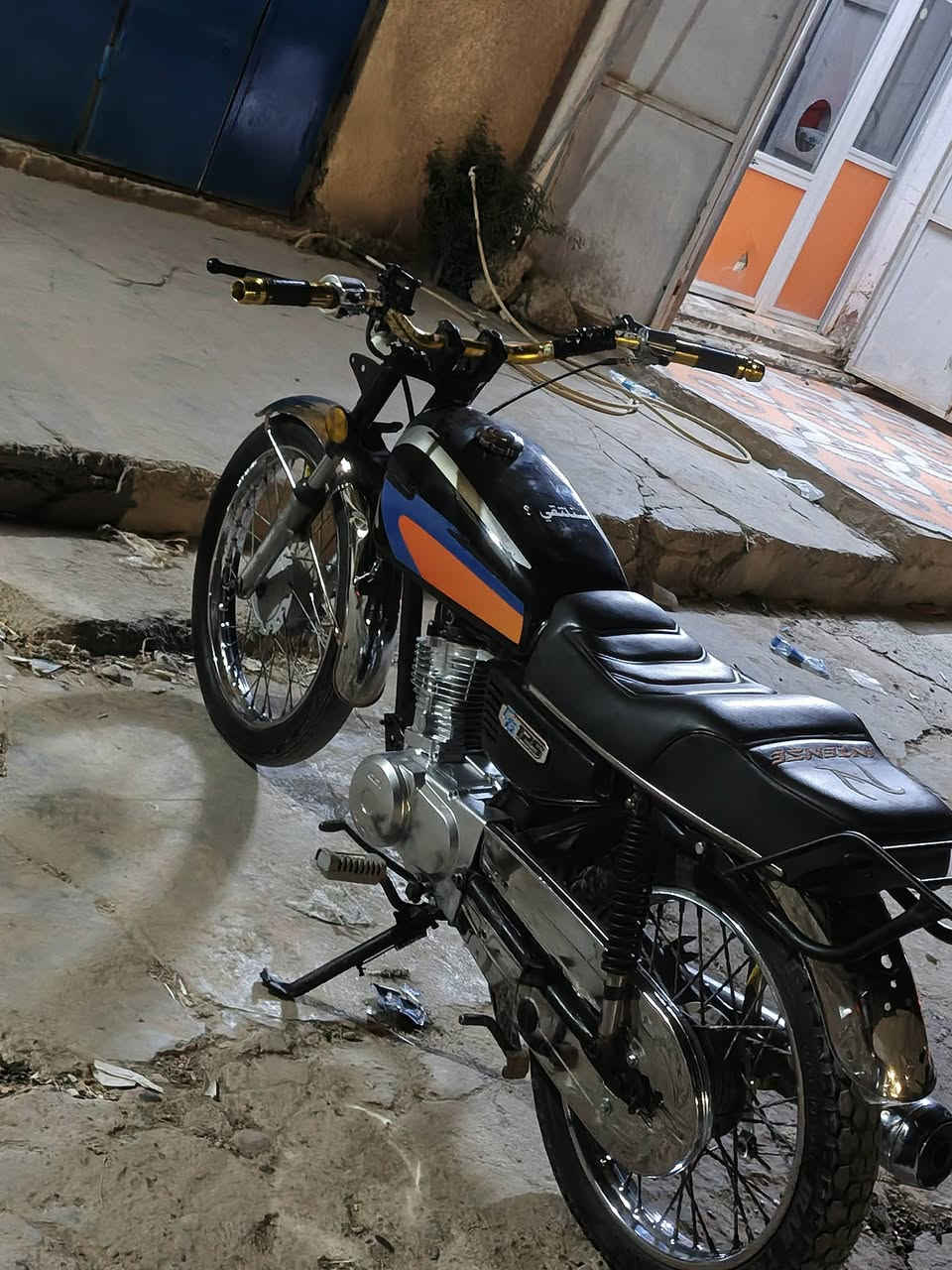 سلام عليكم للبيع :
حربي موديل 23 نشاط فول الدراجه نضيفه مكاني تكريت القادسيه الاستفسار السعر خاص  ***********
