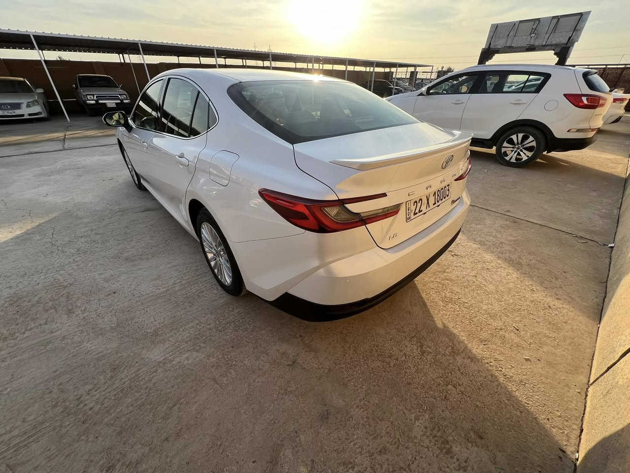 سلام عليكم 
كامري للبيع 
موديل 2016 
كير ومحرك شرط 
تواير وصدر جدد 
السعر 172 وبيها مجال للطيبين 
الرقم***********
