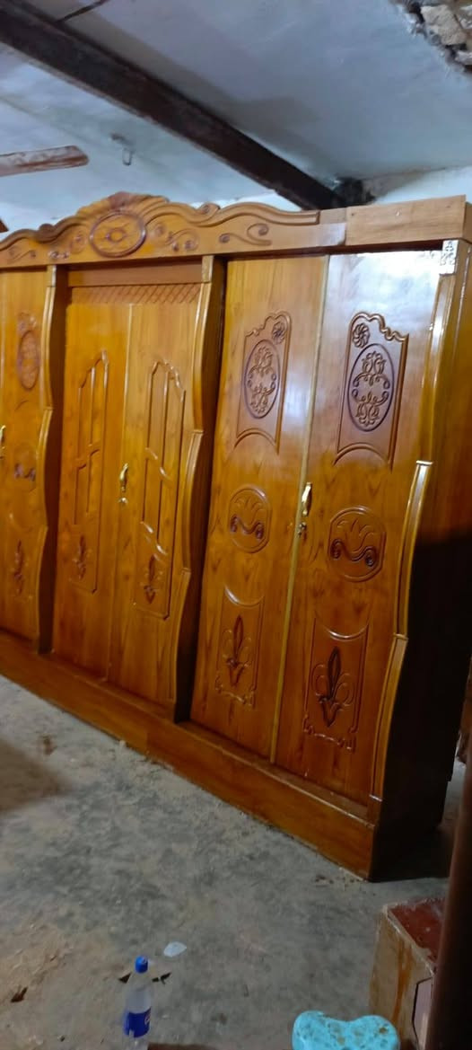 كنتور صاج ٦ أبواب نظيف جدا كما موضح
خمسه ميل خلف ساحة الصلاة قرب مدرسة بور سعيد السعر ٣٢٥


**إذا كنت صاحب هذا الإعلان وتريد حذفه لأي سبب، رجاءا أرسل رسالة إلى الدعم الفني**