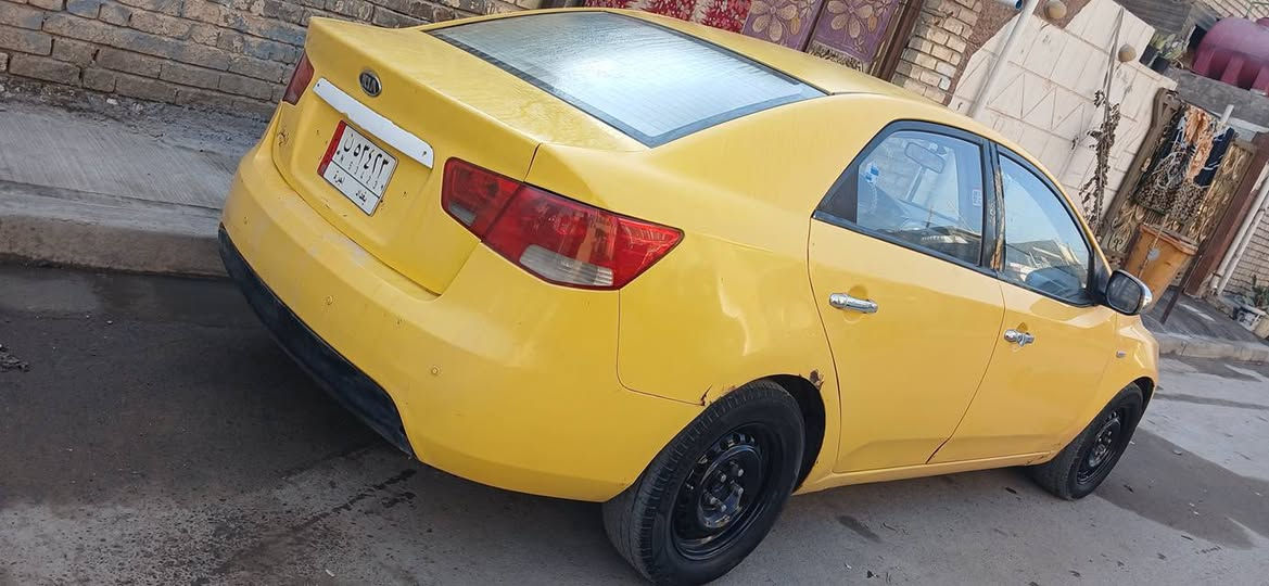 فورتي ٢٠٠٩ مكينه ١٦٠٠كير تخم تاير خير من الله سعر ٧١ وبيه مجال قليل مكان بغداد  زعفراني *********** بيه طخه بصيطه بل جنطه
