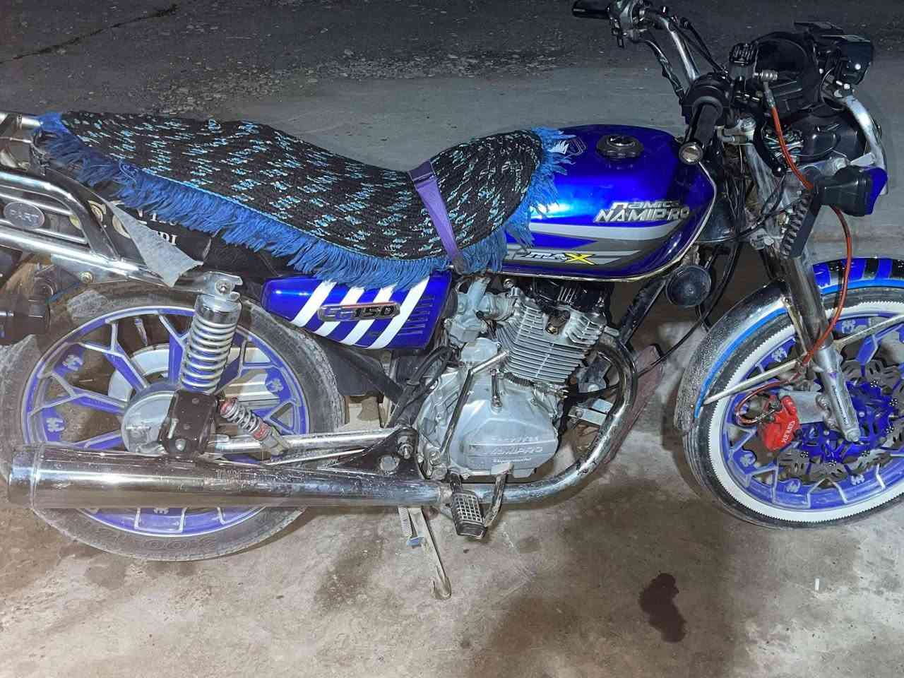 دراجة للبيع موديل 21 نامي برو خمسة كير كلة شغال سعر ٤٨٠ بي مجال
مكان خانقين مكلف بلنشر رقم ***********
