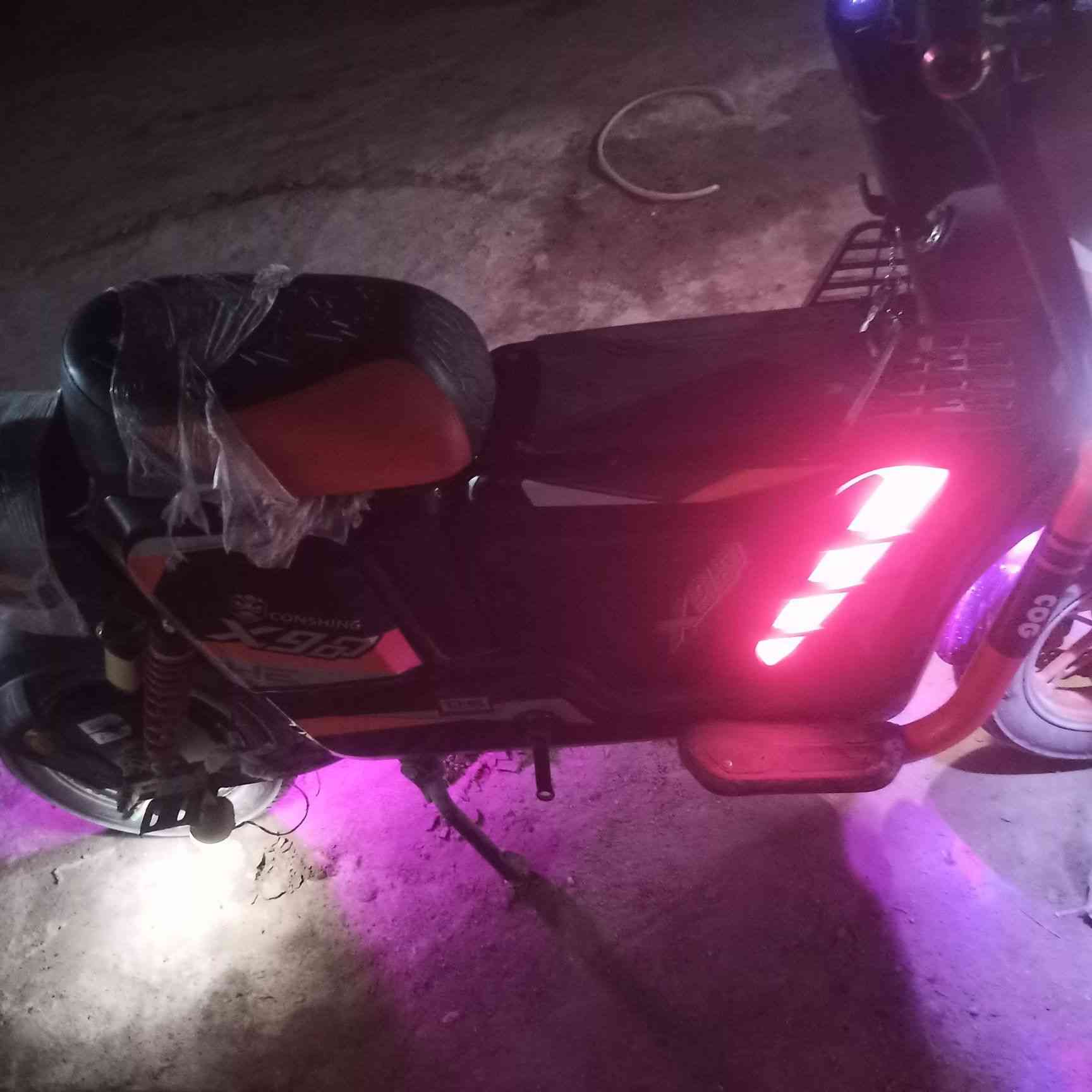 اسلام عليكم دراجة للبيع سعر 450وبيها مجال بس بطارية وحدة منفوخة والباقي كفالة عقل ونلي رياضي راسني وتدلل


**إذا كنت صاحب هذا الإعلان وتريد حذفه لأي سبب، رجاءا أرسل رسالة إلى الدعم الفني**