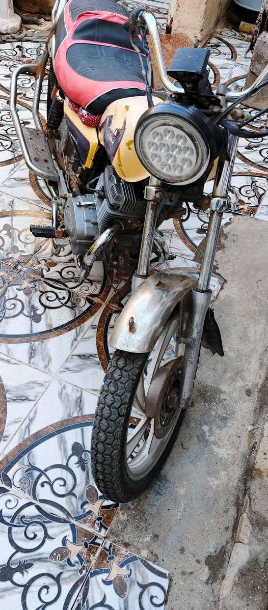 سلام عليكم دراجه جونده اوراق للبيع سعر 650 رقم***********
