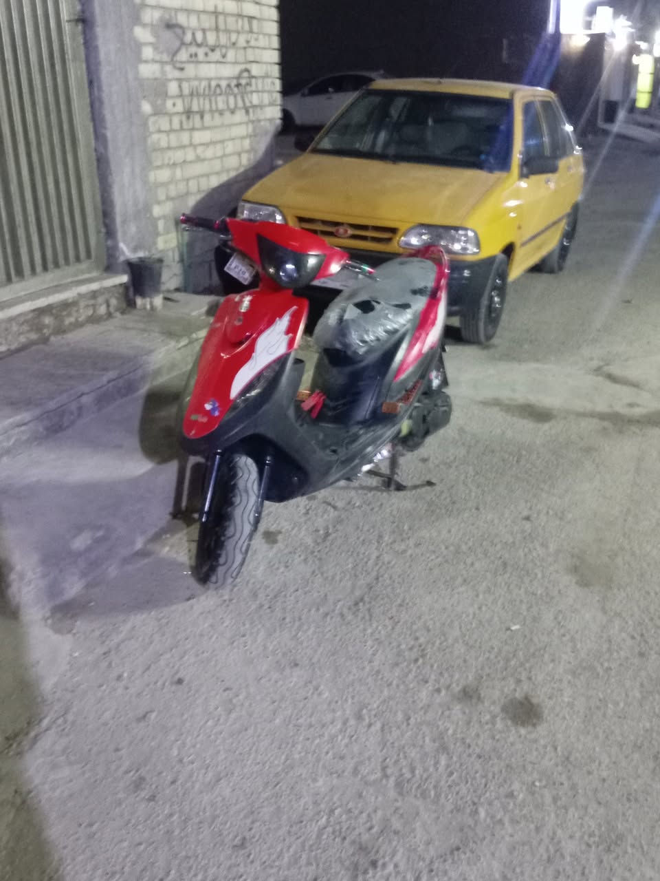 سلام عليكم دراجه ماكس للبيع مكفوله العنوان الرأسه؛ شارع عشرين تصل وبالخدمة ***********
