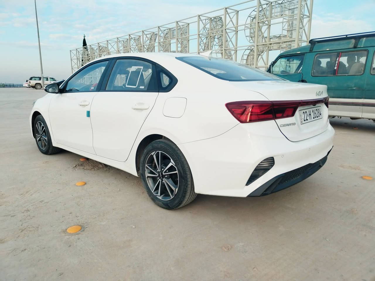 السلام عليكم
سيراتو خليجي موديل 22
رقم اربيل باسمي.، سنوية لسنة 29
سيارة جاهزة من كلشي ماتخسر عليها
حدادية بلادي شرط
كفالة عده صبغ بدوسه وربع الهلال جهة السكن
محرك 1600
مواصفات
شاشه لمس بلاديه
كامره دواره
حساس خلفي
تبريد قطعتين
٣ انظمة قيادة 
مثبت سرعة
فول تحكم ستيرن
لد امامي + خلفي 
حساس تاير
ومانع انزلاق
ويل كب
بصمه عدد 2
وبعد بيها مواصفات
بيع او مراوس بامديل اقل 
تفاصيل أكثر رقم هاتف ***********
