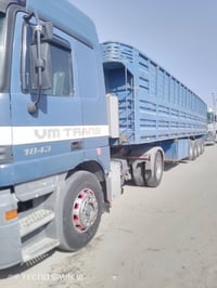 شاحنة • معلومات ناقصة