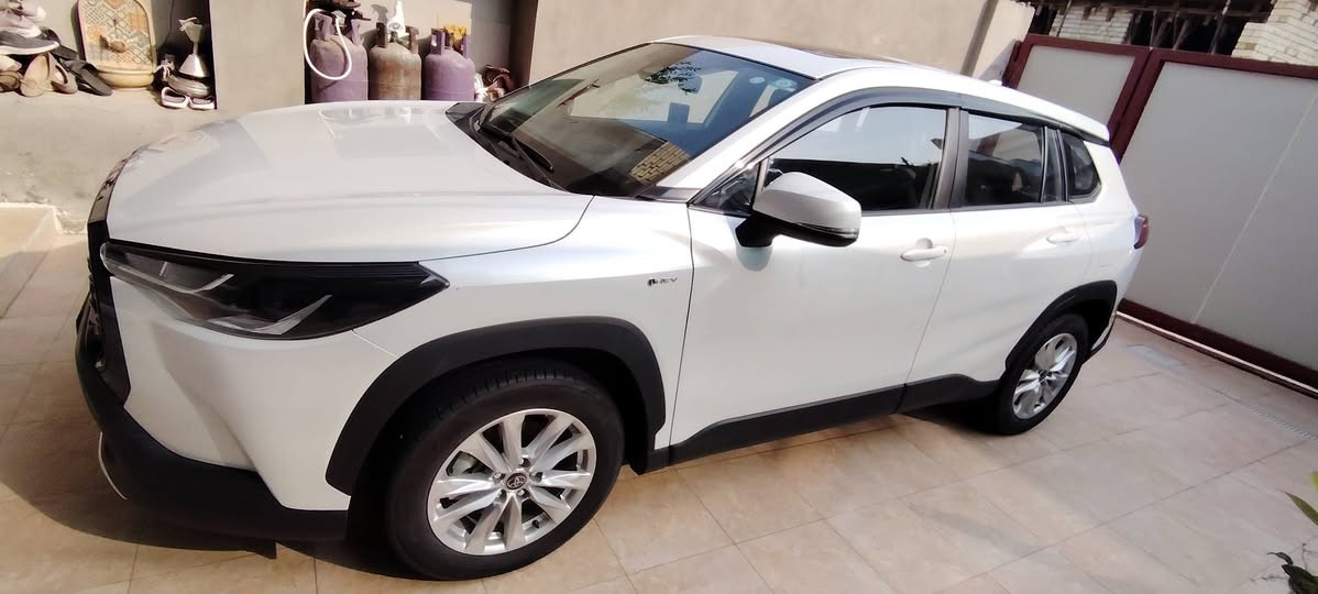 السلام عليكم عندي كورلا كروز للبيع موديل 2025 على وضع الشركه 
فول مواصفات 

فتحه سقف

تحديد مسار

ردار امامي وخلفي

كامرة خلفيه دوراه مع الستيرن

لايت عالي ناصي زنون 

سكن لايت لد ابيض 

شاشه ابل كار بلي 

تحكمات ستيرن 

كروز مثبت السرعة 

محرك 2000 هايبرد 

3 وضعيات قيادة 

ارضيات الشركه ما مستخدمتهم 

بيه ارضيات حوضيه 5d اصليه 

مطريات اصليه شادتله 

عداد المسافة 4000 كيلو بس 

رقم بغداد بسمي تحويل مباشر

السعر  27  مليون سعر نهاية 
للمعلومه الزيرو حاليا بالمعارض بدون رقم 27مليون و 600 الف 

الخاص مغلق 

رقم اهلي *********** للتواصل 

مكان السياره بابل مركز الحله 

@الجميع
