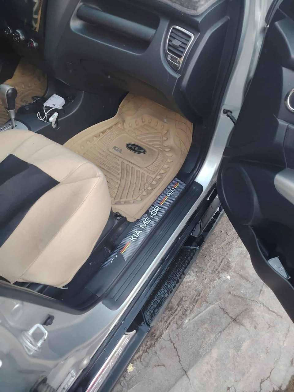 سلام عليكم سياره سبورتاج موديل 2009طالب النتره مقدس مراوس حسب القناعه ***********
