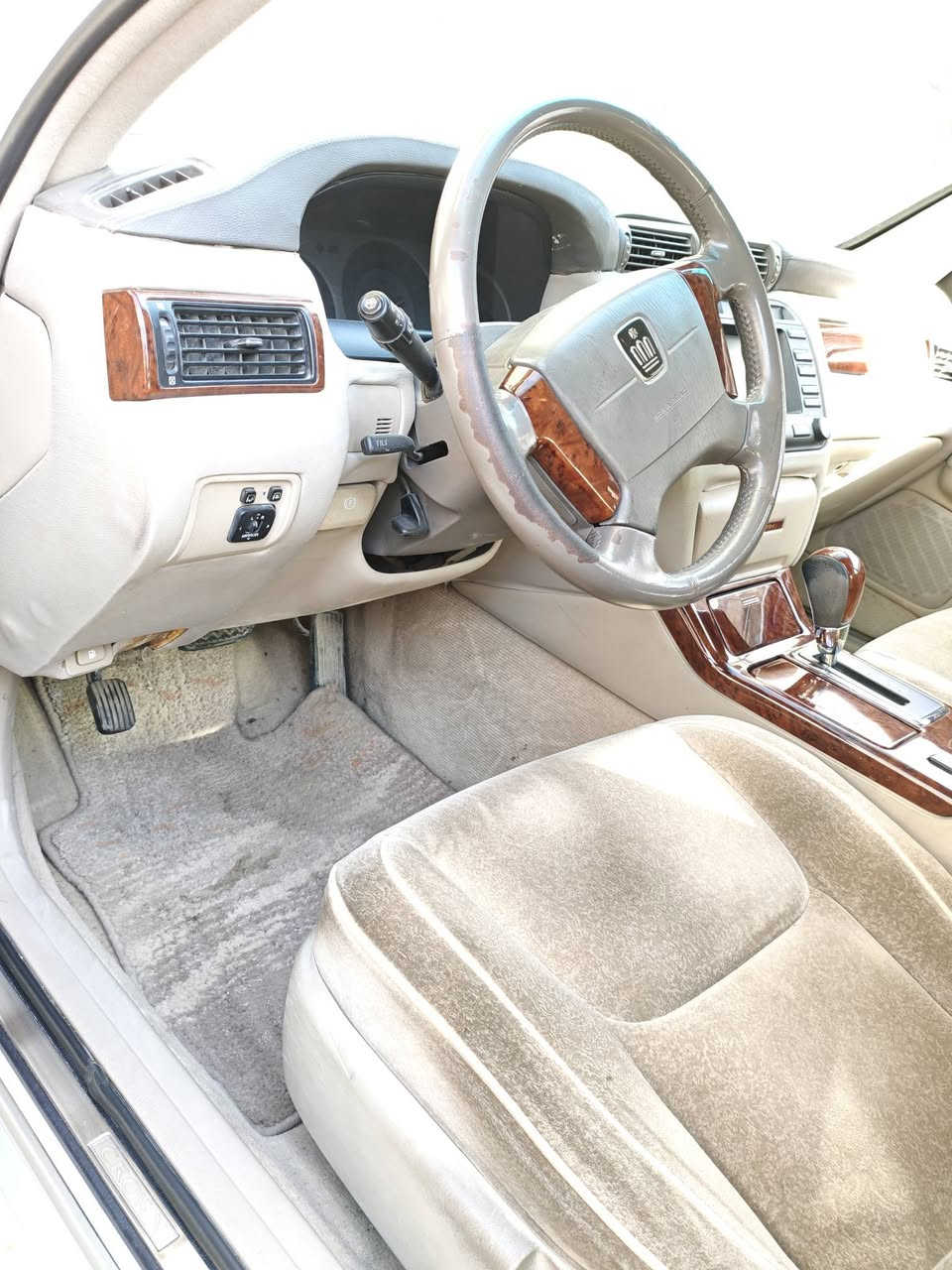 سلام عليكم سياره للبيع ملكه 2003 كرستال دكمتين محرك ديفور الصغير علمن سياره ادوات كصه قماره السعر52وبيه مجال المكان بصره قضاء المدينه  ***********
