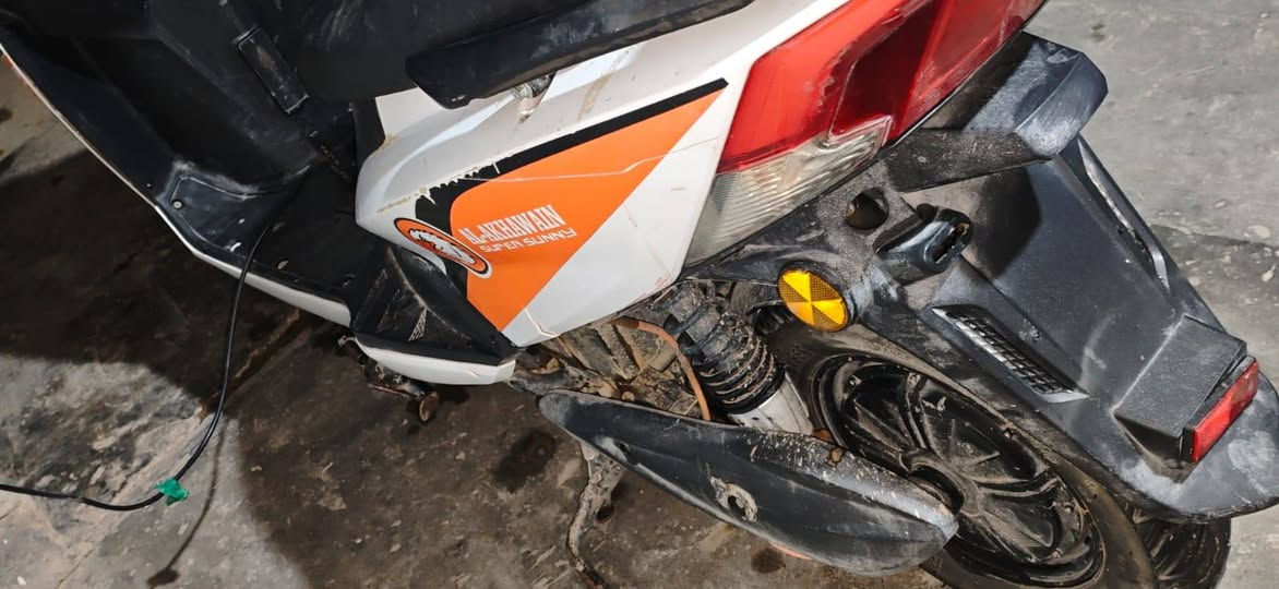 سلام عليكم
اخوان بايسكل شحن للبيع
السعر 350 وبي مجال
بطاريات جدد بدون شاحنه
رقم الهاتف ***********
