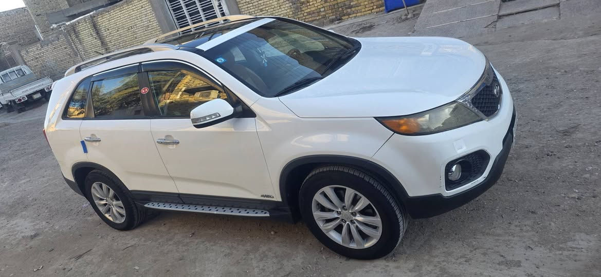 السلام عليكم سورنتو موديل 2010 كويتي
فول مواصفات
بانوراما قطعتين
 محرك 6 سلندر 7راكب
ماشيه 243
بصمه تشغيل
بصمه ابواب
 بصمه الصندوق لخلفي
لدواخل لونين 
كشنات جلد اصلي
وكرسي السائق كهرباء
يدات نيكل بلاد 
دفع رباعي
زراك لايت
لد امامي 
لد خلفي
حساس خلفي 
 تدفئه تبريد 3 قطع تبريد اشاير بلمري مري شفط
تبريد بيانو لمس تحكم  منفصل لعبري ولسايق
شاشه وكامره 
تحكم ستيرن
تحكم سرعه 
هاند بريك رجل 
جام اوتو 
مرئي الوسط تعتم  تايرات جديده
 لسياره مكفوله ما عدا باردات بسيطه  والسونار موجود بلمنشور 
رقم بغداد وبسمي
العنوان ميسان 
السعر 160 وبيه مجال قليل  ***********
