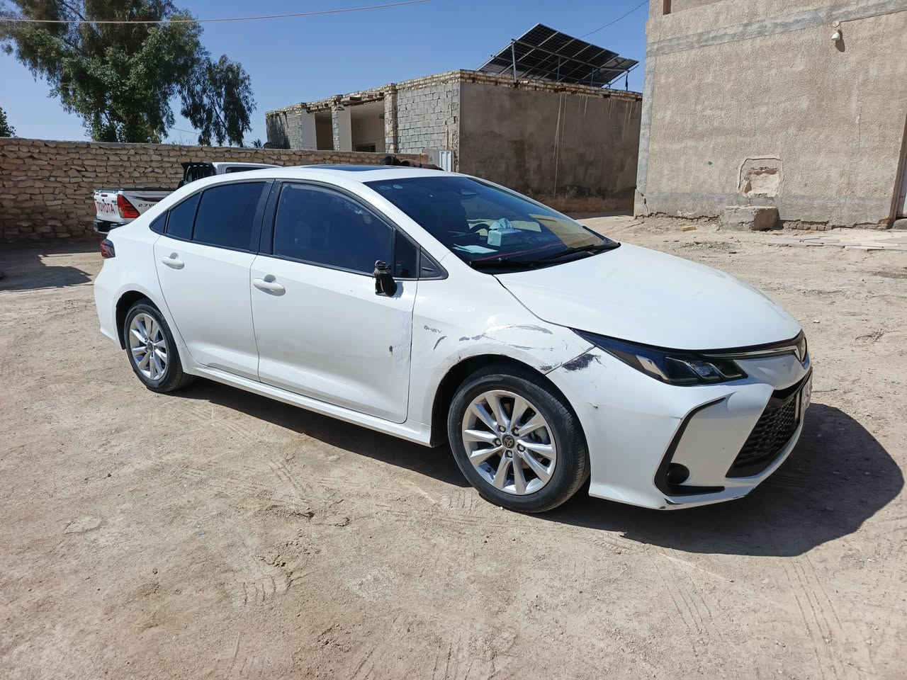 كورله مديل ٢٥ ماشيه ٢٤ الف بيهه هاي القطعه بعدي مامصلحه عل بارد جهه سايق الباب الخلفي بي بارد بصيط فول واحد عله واحد بسمي هايبرد سعر ١٣٨ رقم تلفون ***********
