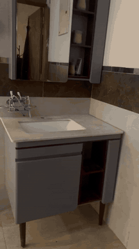 كاونتر ومغسله للبيع سعر الكاونتر 650 والمغسله 125 وبيهن مجال رقم الهات...