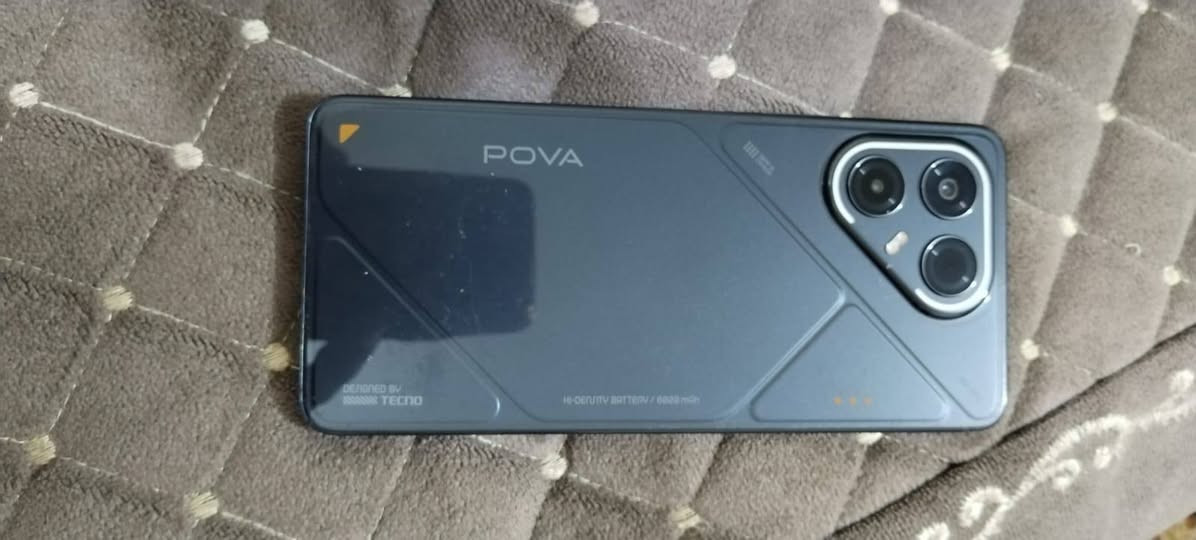 تكنو بوفا 7 5G جهاز غني عن التعريف مواصفاته موجوده بالصور جهاز بدون كارتونه بالالعاب بوبجي 90 فريم بطاريه عملاقه مع لد اضاءة اثناء الاتصال واثناء الشحن جهاز جديد ومكفول من كلشي السعر 250 الف


**إذا كنت صاحب هذا الإعلان وتريد حذفه لأي سبب، رجاءا أرسل رسالة إلى الدعم الفني**