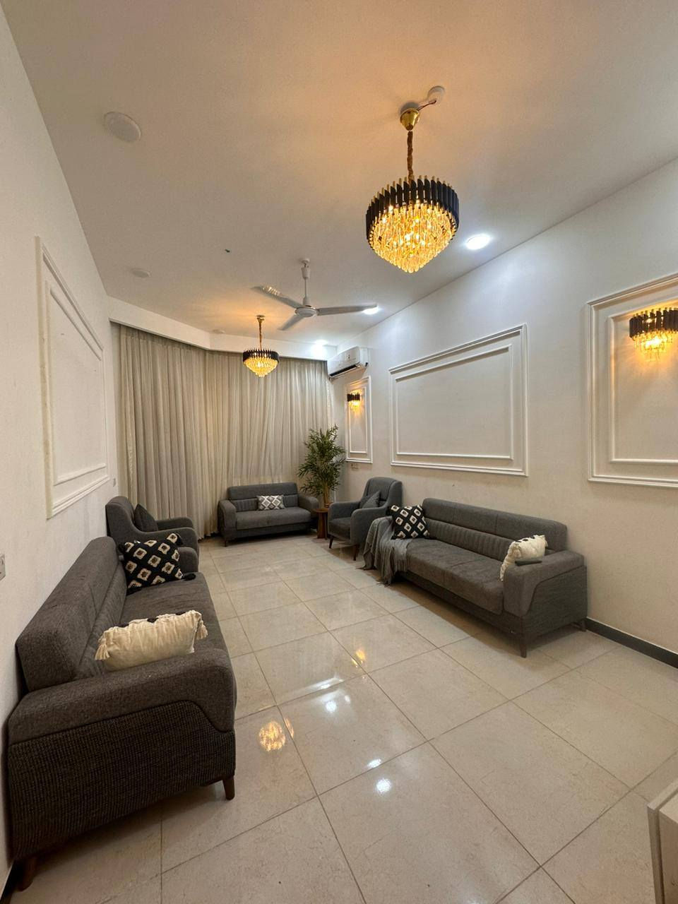 اعلان دار للبيع /🚩 

دار للبيع طابو صرف المساحة 160 متر /🏠 

كونكريت مسلح بناء حديث 2022 /✨
 
 ⏰ السعر 200 / 🚩

العنوان حي العسكري الأول /
ثالث فرع عن الشارع أسواق طيبه /
طابق ونص  /

يحتوي الدار على /
كراج سياره كبير /🚗 
استقبال كبيره /
صاله مطبخ♨️ حار بارد /
غرفه نوم عدد 2 /
صحيات داخليه وخارجيه /🛁
الطابق الثاني صاله كبيره /
الأرضية بورسلاين تركي /✨ 

مراجعة مكتب قصر الباشا للعقار /🚩 

العنوان المكتب شارع أسواق طيبه /🚩 
مجاور أسواق دجله /🌠 

مكتب احمد الشمري للأستثمار وتطوير /🏗️ 
 العقاري /🛂 

⏰ الاشتراك متابعه 🚩 الصفحه /👉 
🛑 تجدون أكثر العروض /👌

الاتصال على الرقام التاليه /☎️

( *********** )  👉 📞 

( *********** )  👉 📞

-----------------------------------------------------------
