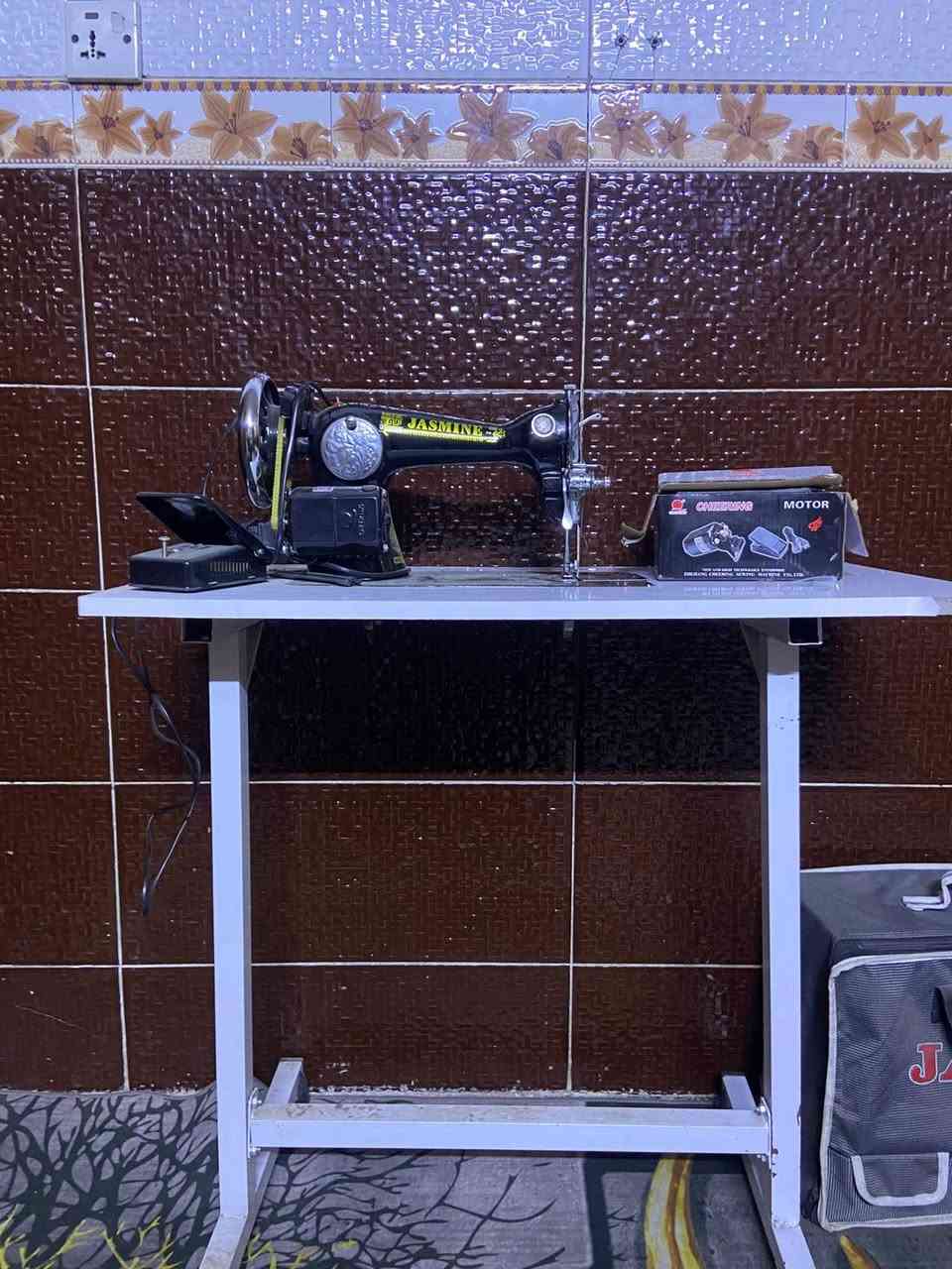 سلام عليكم مكاين لبيع ممستعلات سعره وحده فراشه ٧٥ ثانيه ٦٠ بي مجال اتصال ***********
