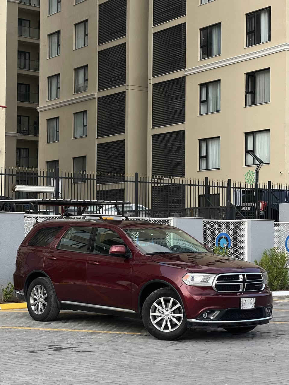 يالله
السلام عليكم 
دوج دورانكو  sxt2017  
اللون ماروني 
بدون حادث كلين بدون صبغ بدون اي شي بيه بارد خشم الجاملغ الامامي الايسر فقط 
شاشه
 كأمره دواره
بصمه ابواب
بصمه
تدفئه كشنات
تدفئه استيرن
كشن كهرباء
مثبت سرعه
 كير ماوس
شفتات استيرن
 ويل كب
 7 راكب 
كشن منفصل
 ثلاث قطع تبريد
كير محرم مكفولات محرك مبدل جديد 
الموقع بغداد الكاظميه چكوك
السعر 230$وبيها مجال
للستفسار:***********
