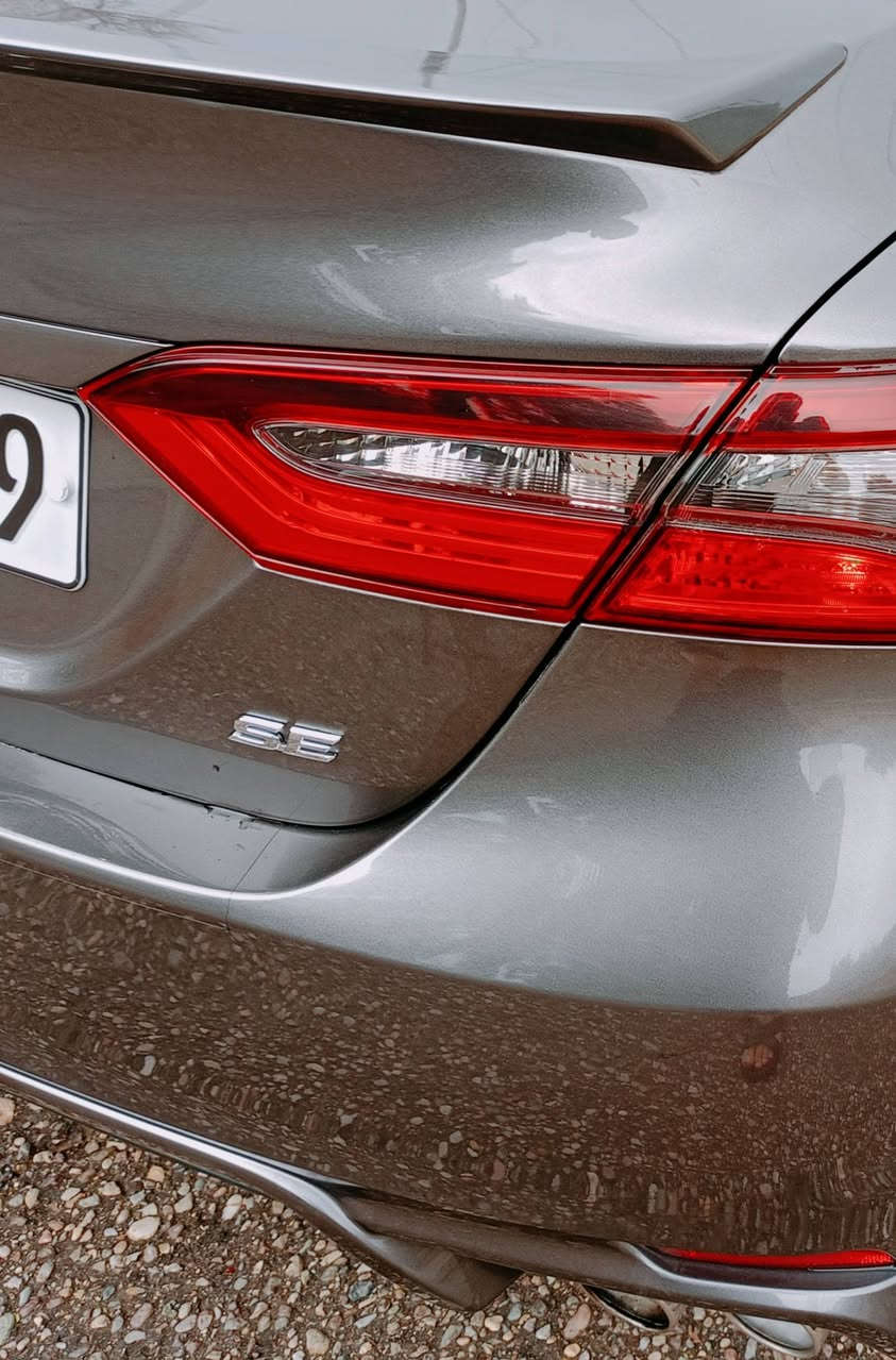 كامري 2023
se
جاملغ خلفي +باب خلفي صبغ رصعه صغيرة باب السائق 
ماشيه73مكان السيارة كركوك 
السعر 198
***********
