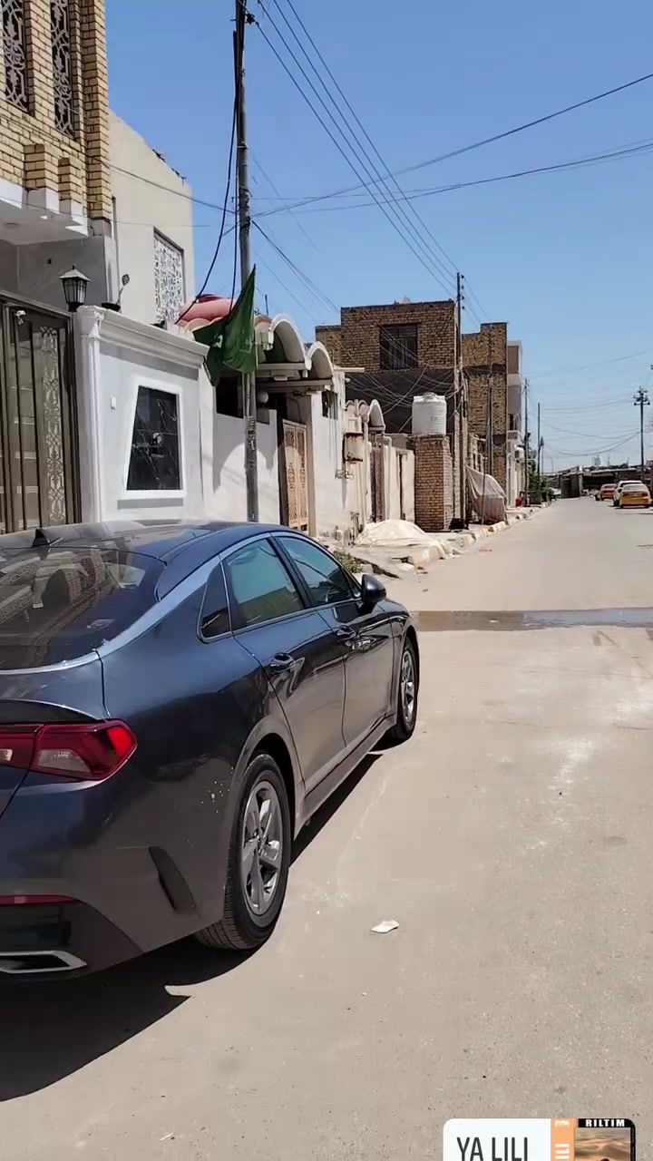 بيت خلفي للبيع مساحه100م بطابو واقع حال 120م بناء حديث غرف صاله مطبخ صحيات استقبال منور 
موقع اريدو قرب ساحه شريف السعر75مع المجال القليل ***********مكتب الرحمه 
‏استعمل هذا الرابط للانضمام إلى مجموعتي في واتساب: https://chat.whatsapp.com/E92C2GowQ80KB16GT6T9l7?mode=gi_t
